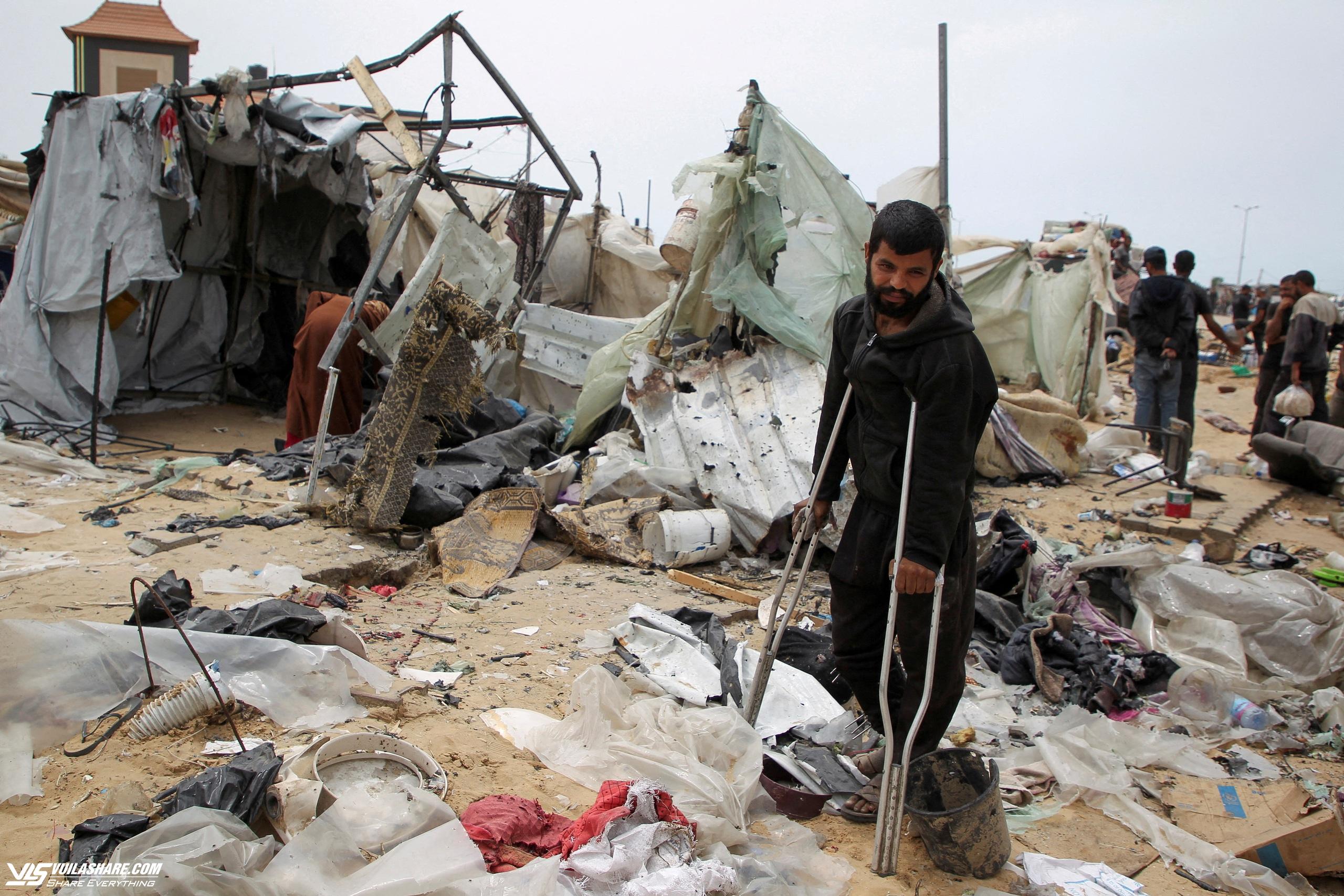 Thêm một vụ tấn công đẫm máu tại khu tị nạn Rafah, Israel và Mỹ lên tiếng- Ảnh 3.