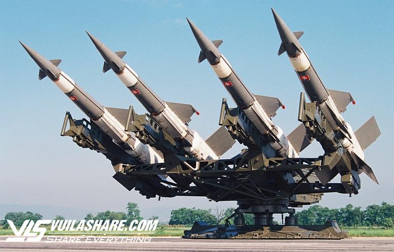 Hệ thống tên lửa đất đối không S-125, loại vũ khí phòng không chủ lực của Syria vào thập niên 1980