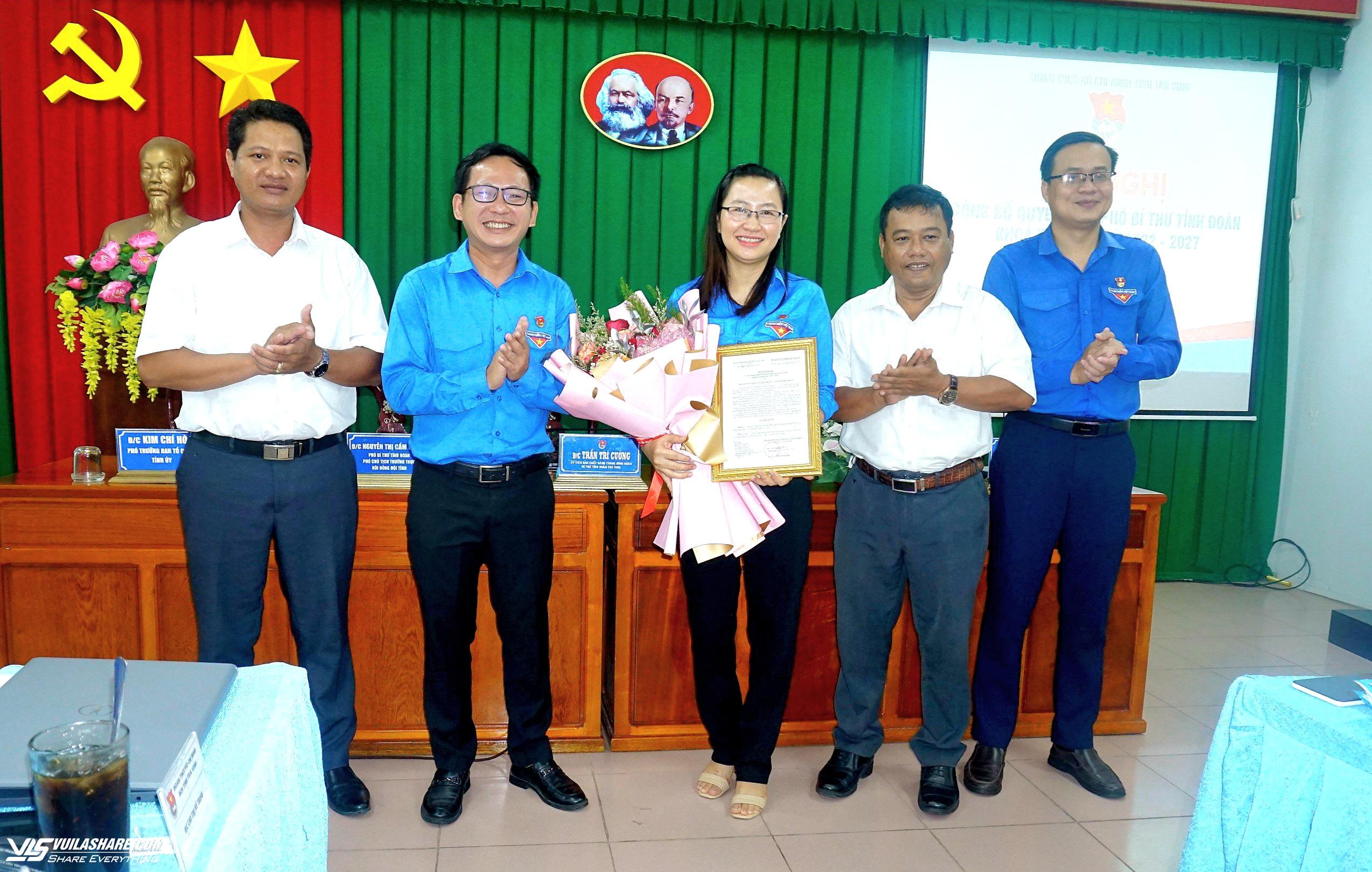 Chị Nguyễn Thị Cẩm Hương được bầu làm Phó bí thư Tỉnh đoàn Trà Vinh - Ảnh 1.