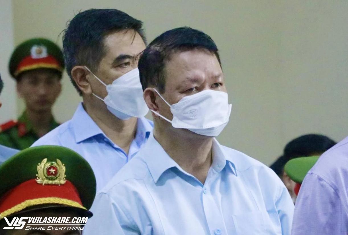 Cựu Bí thư Lào Cai Nguyễn Văn Vịnh bị tuyên 5 năm 6 tháng tù- Ảnh 1.