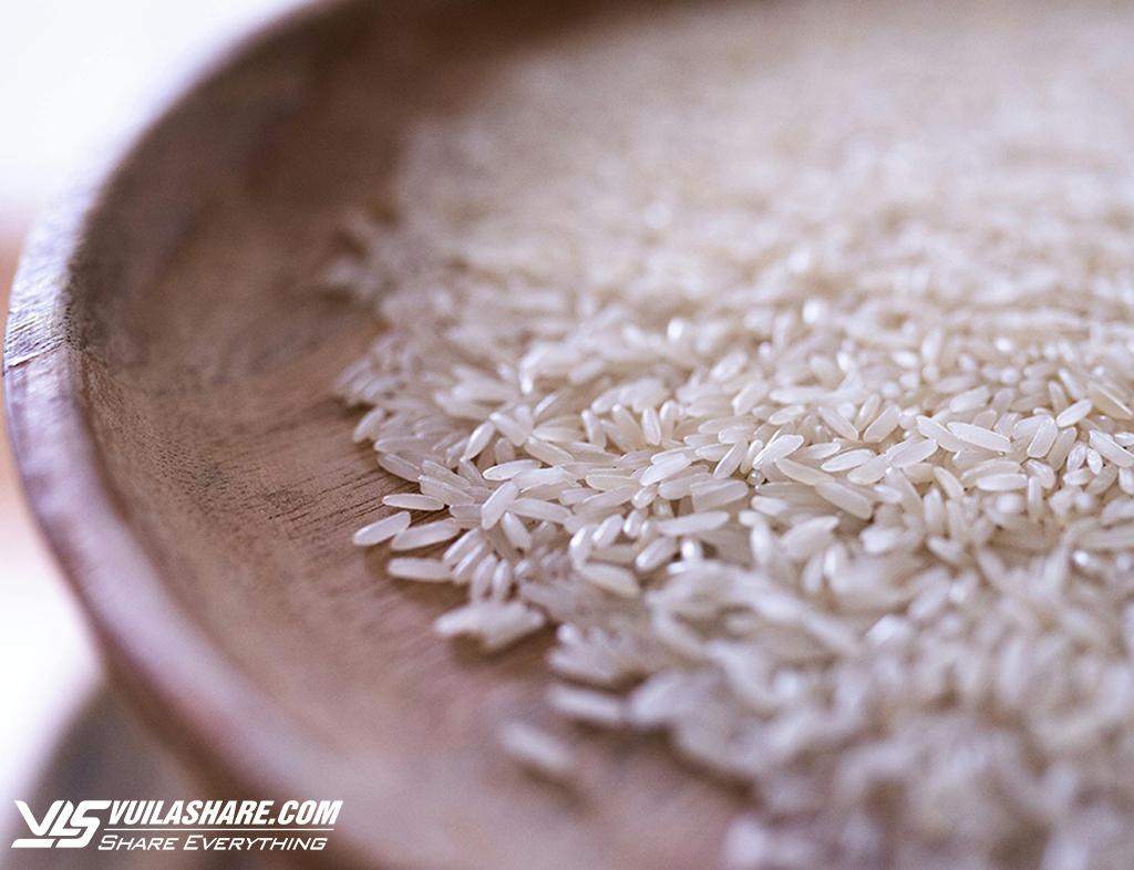 Lưu ý gì khi vo gạo để hạn chế mất chất dinh dưỡng?- Ảnh 1.