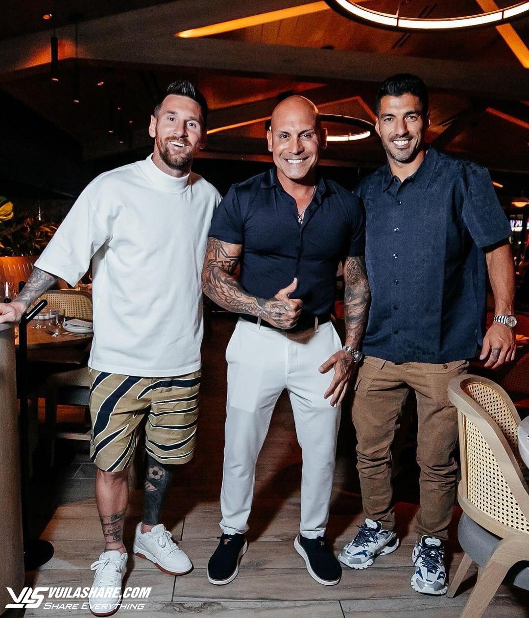 David Beckham gia nhập cuộc sống bình dị cùng Messi tại Miami, đi săn hàng giảm giá- Ảnh 3.