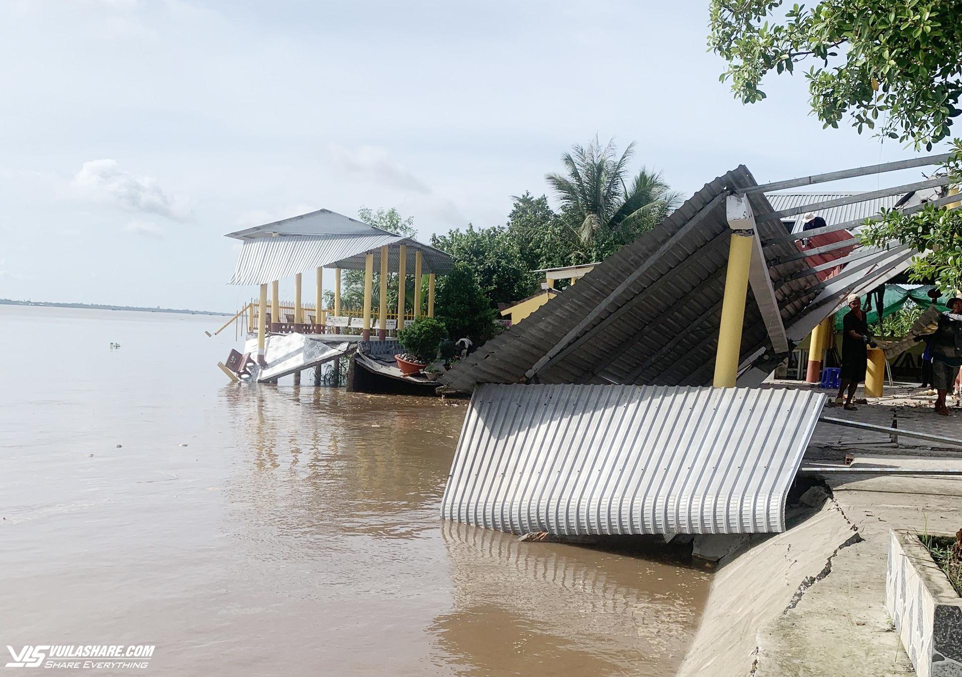 Sạt lở bờ sông nghiêm trọng tại Sóc Trăng, thiệt hại hơn 3 tỉ đồng- Ảnh 2.