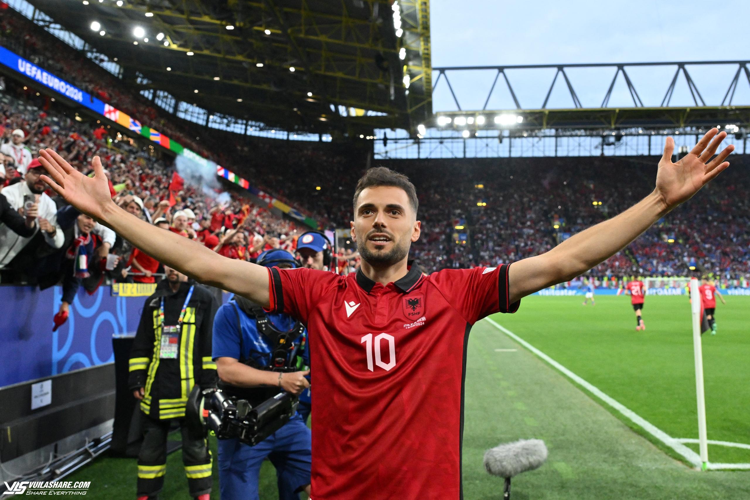 Ghi bàn nhanh nhất lịch sử EURO, Albania vẫn thua ngược đương kim vô địch Ý- Ảnh 1.