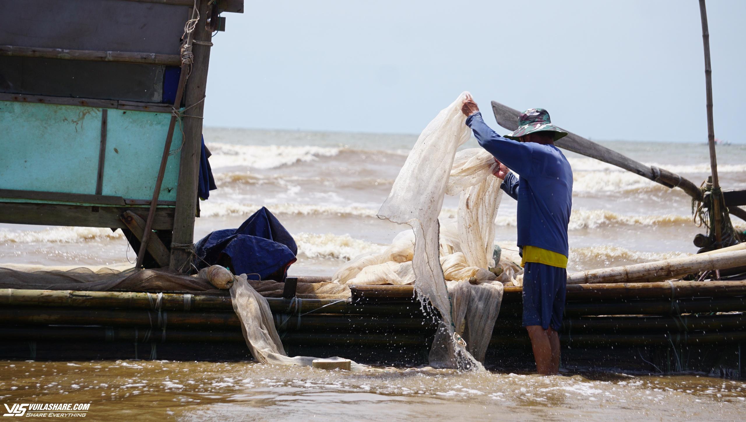 Ngư dân vào mùa moi biển, 'bỏ túi' cả triệu đồng mỗi ngày- Ảnh 19.
