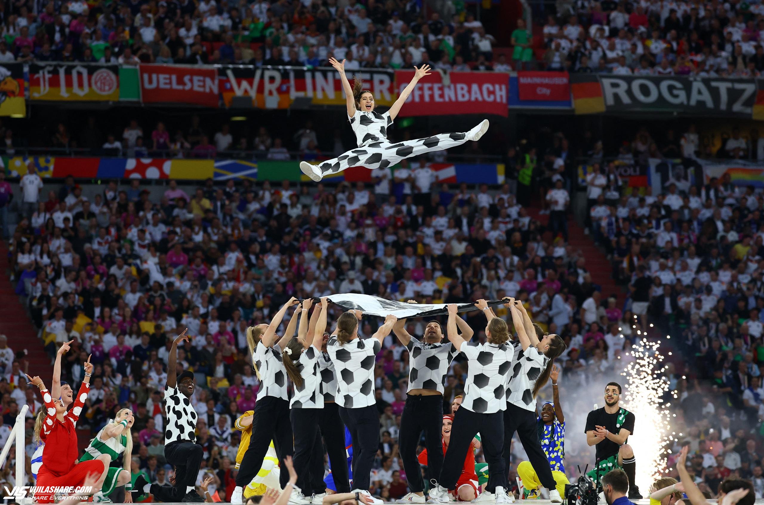 EURO 2024 khai màn đẳng cấp và đầy màu sắc, nước Đức cống hiến bữa tiệc hoàn hảo- Ảnh 20.