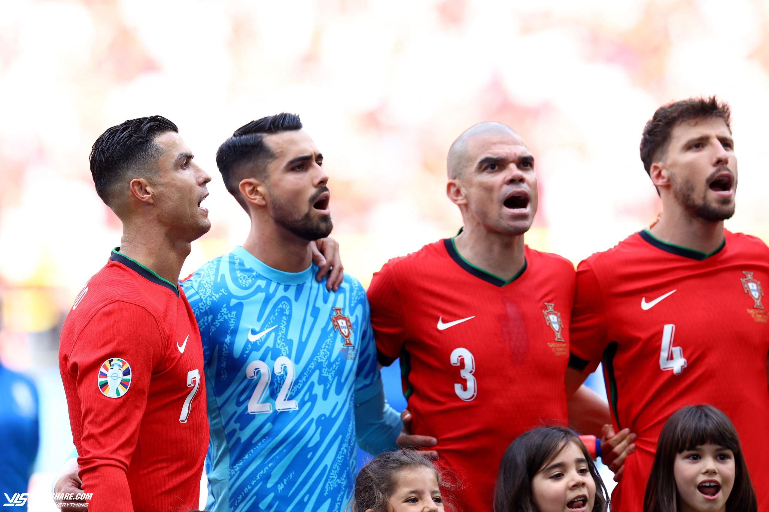 ‘Ông già gân’ Pepe: Người chẳng thể bị hào quang của Ronaldo che mờ- Ảnh 2.