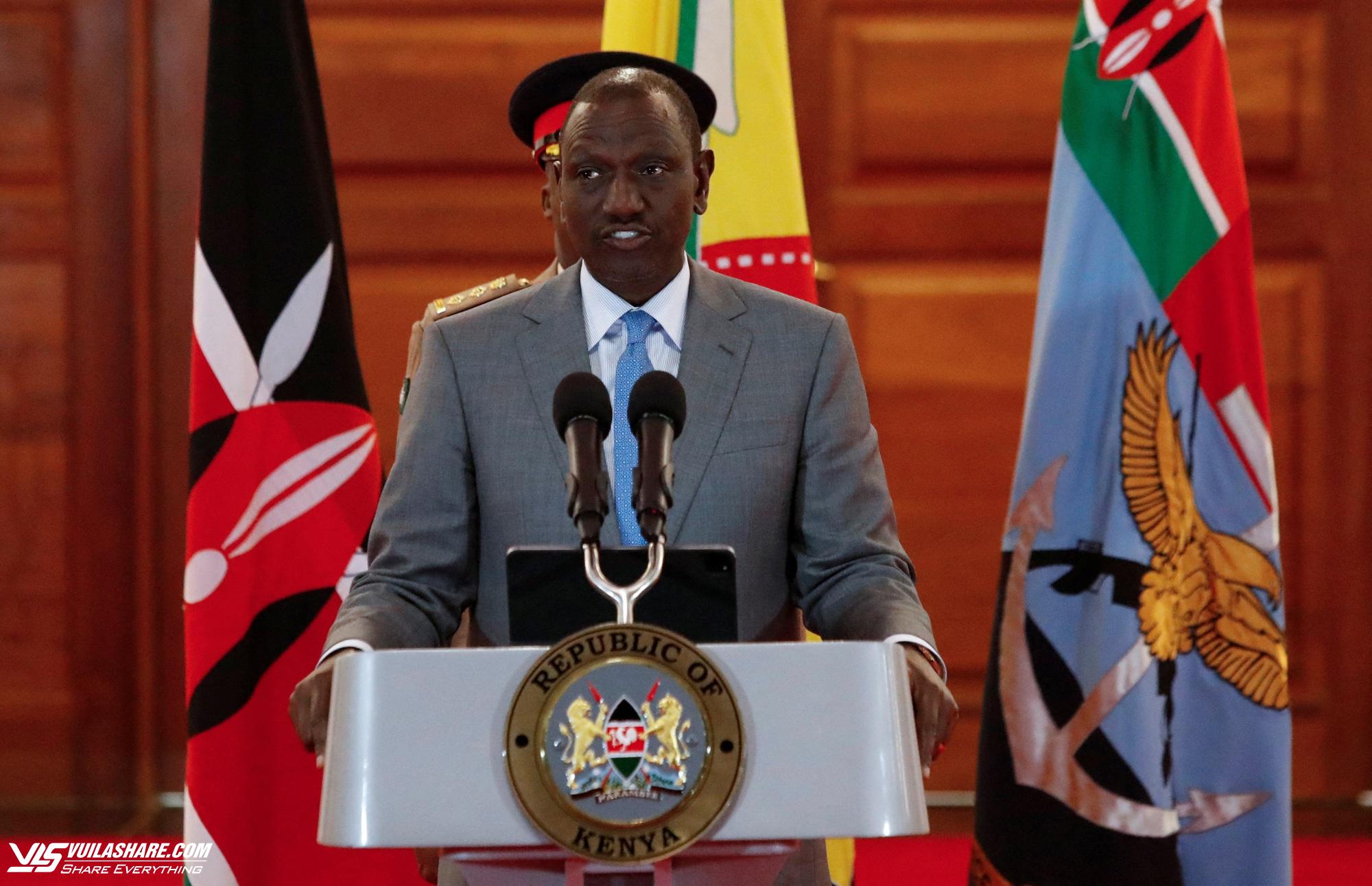 Tổng thống Kenya nhượng bộ người biểu tình, hứa không tăng thuế- Ảnh 1.