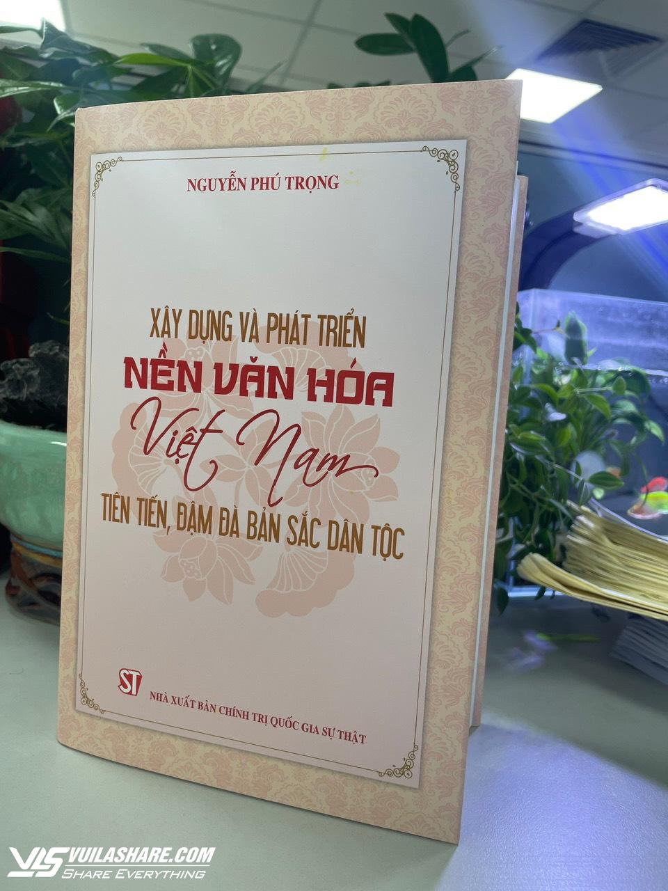 Cuốn sách của tư duy, tầm nhìn và sự tâm huyết với sự nghiệp xây dựng và phát triển nền văn hóa, con người Việt Nam- Ảnh 2.