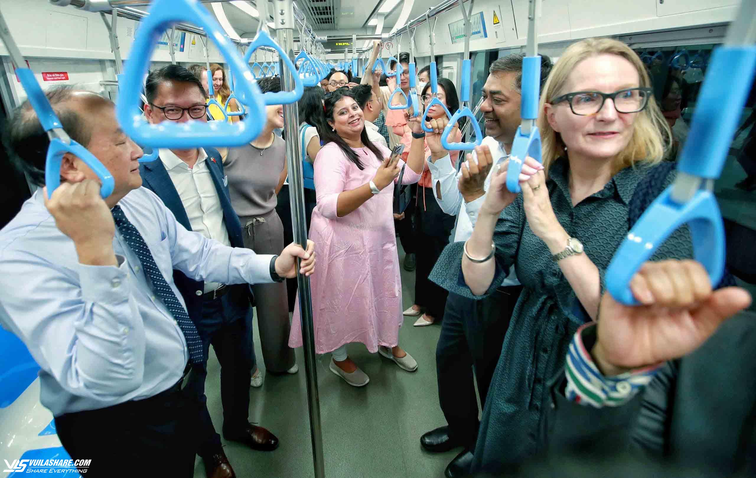 Metro là lời giải giao thông cho các thành phố giàu có- Ảnh 2.