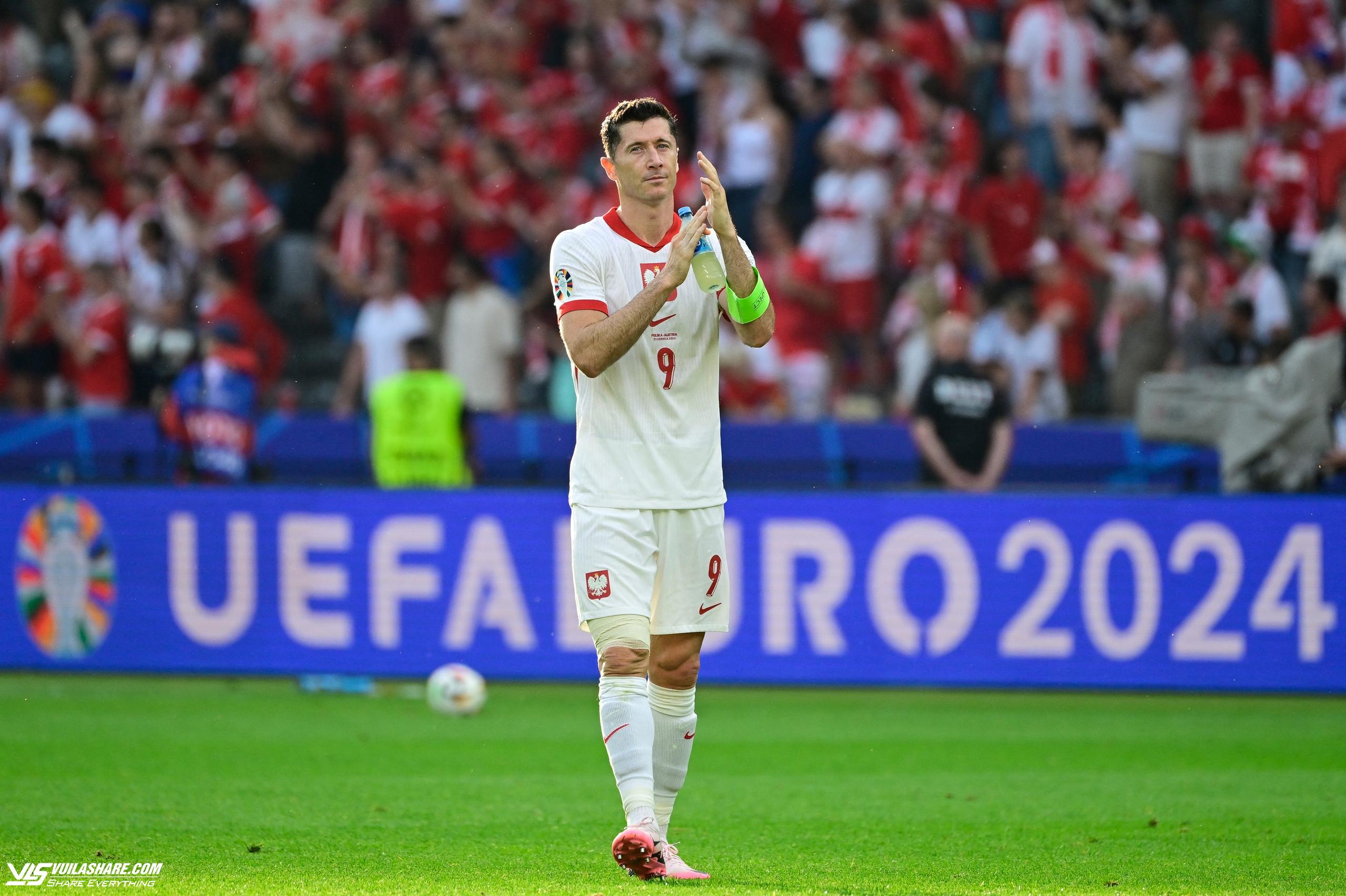 Ba Lan đau đớn trở thành đội đầu tiên bị loại ở EURO 2024- Ảnh 1.