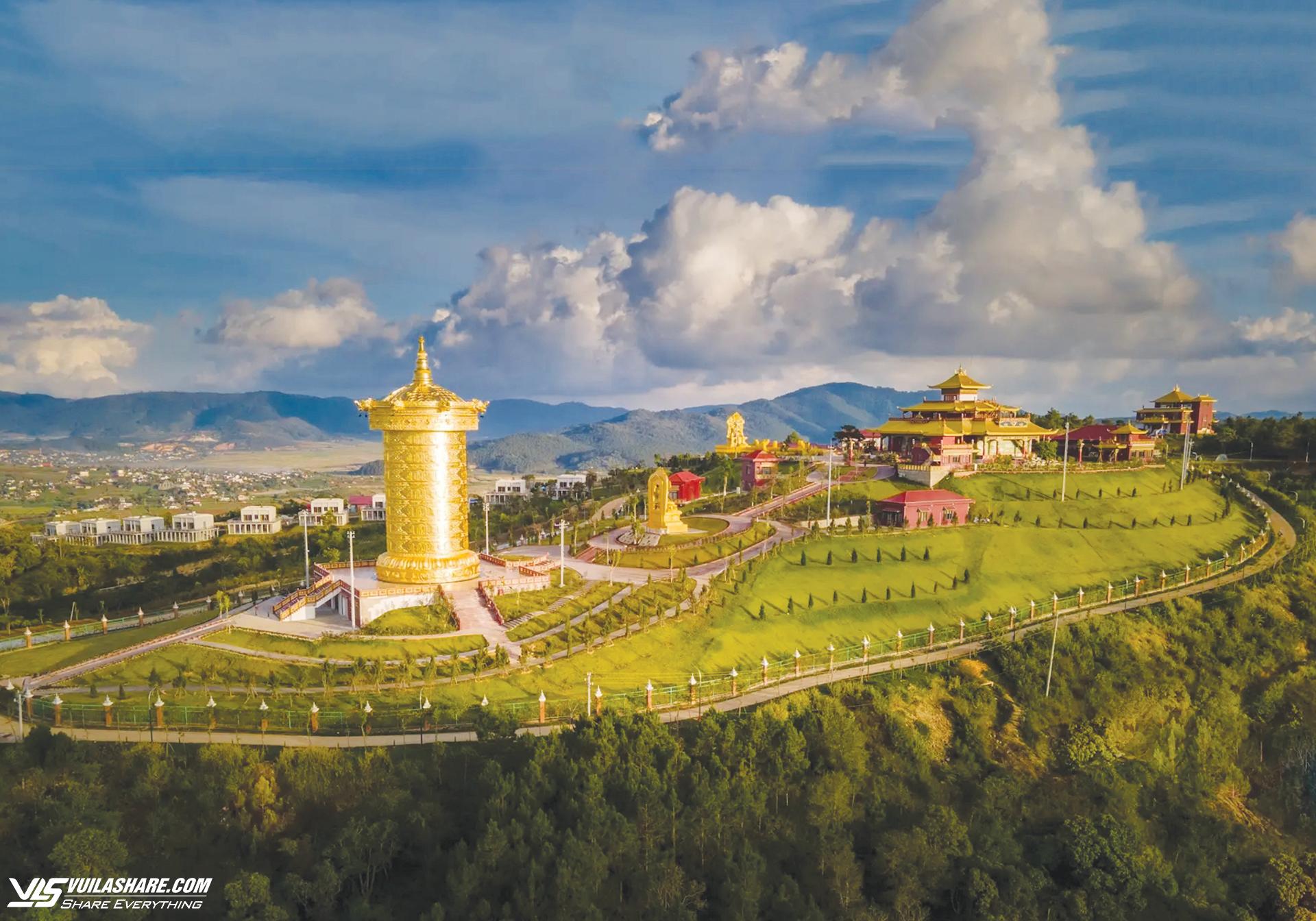 Samten Hills Dalat, KDL văn hóa tâm linh Phật giáo Kim Cương Thừa với Đại bảo tháp kinh luân lớn nhất thế giới cùng hệ thống tượng Phật linh thiêng