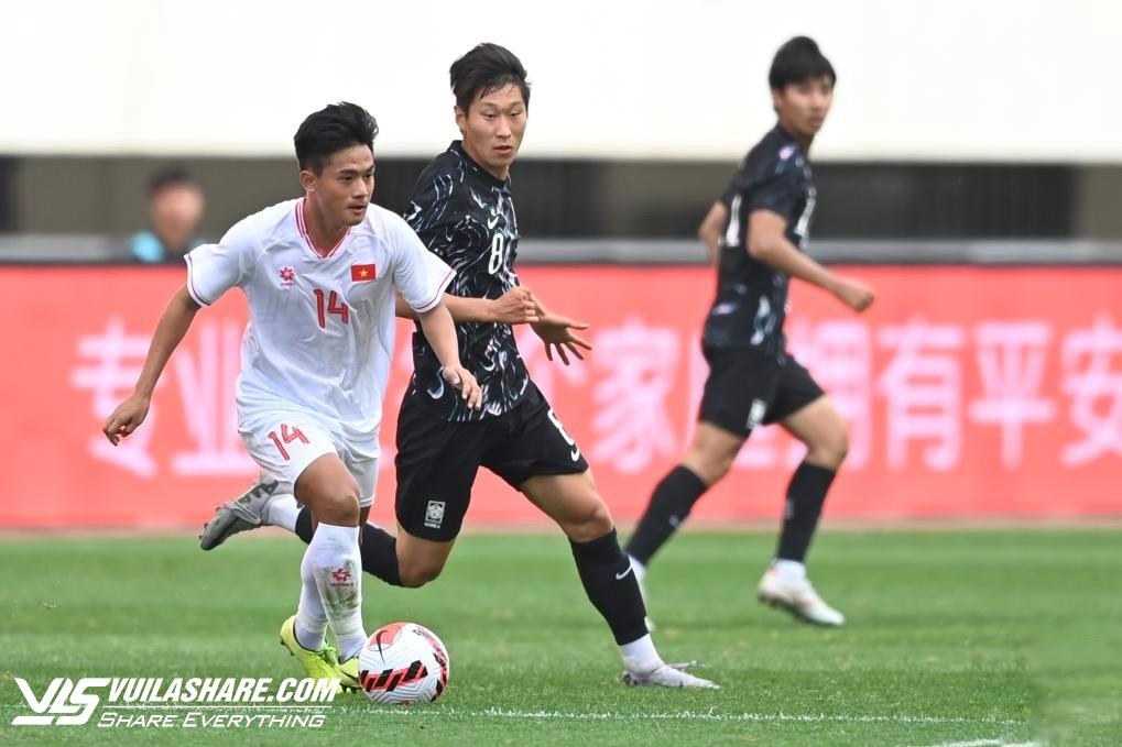 U.19 Việt Nam chơi sòng phẳng với Hàn Quốc, nhưng không thể gây bất ngờ- Ảnh 4.