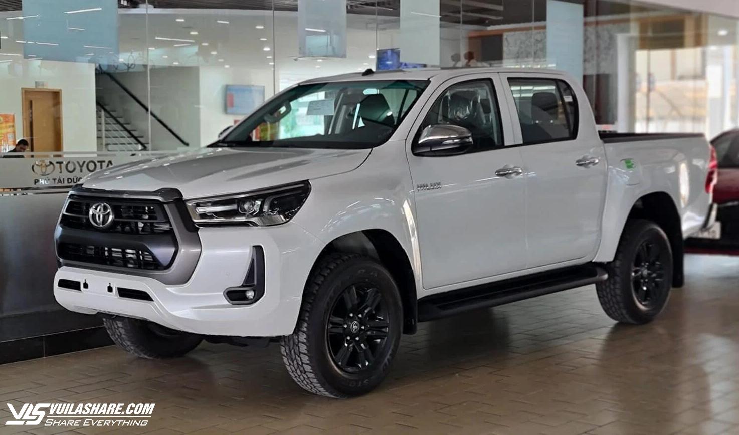 75% người Việt mua xe bán tải chọn Ford Ranger, Toyota Hilux trở lại vượt Mitsubishi Triton- Ảnh 1.