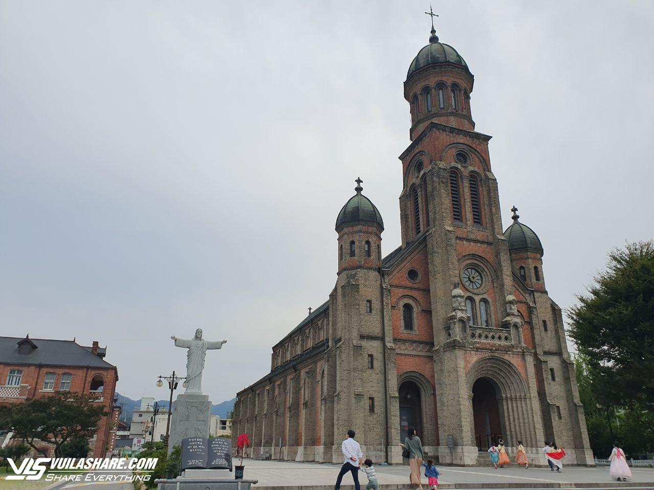 Những công trình kiến trúc tôn giáo đẹp tại Hàn Quốc- Ảnh 1.
