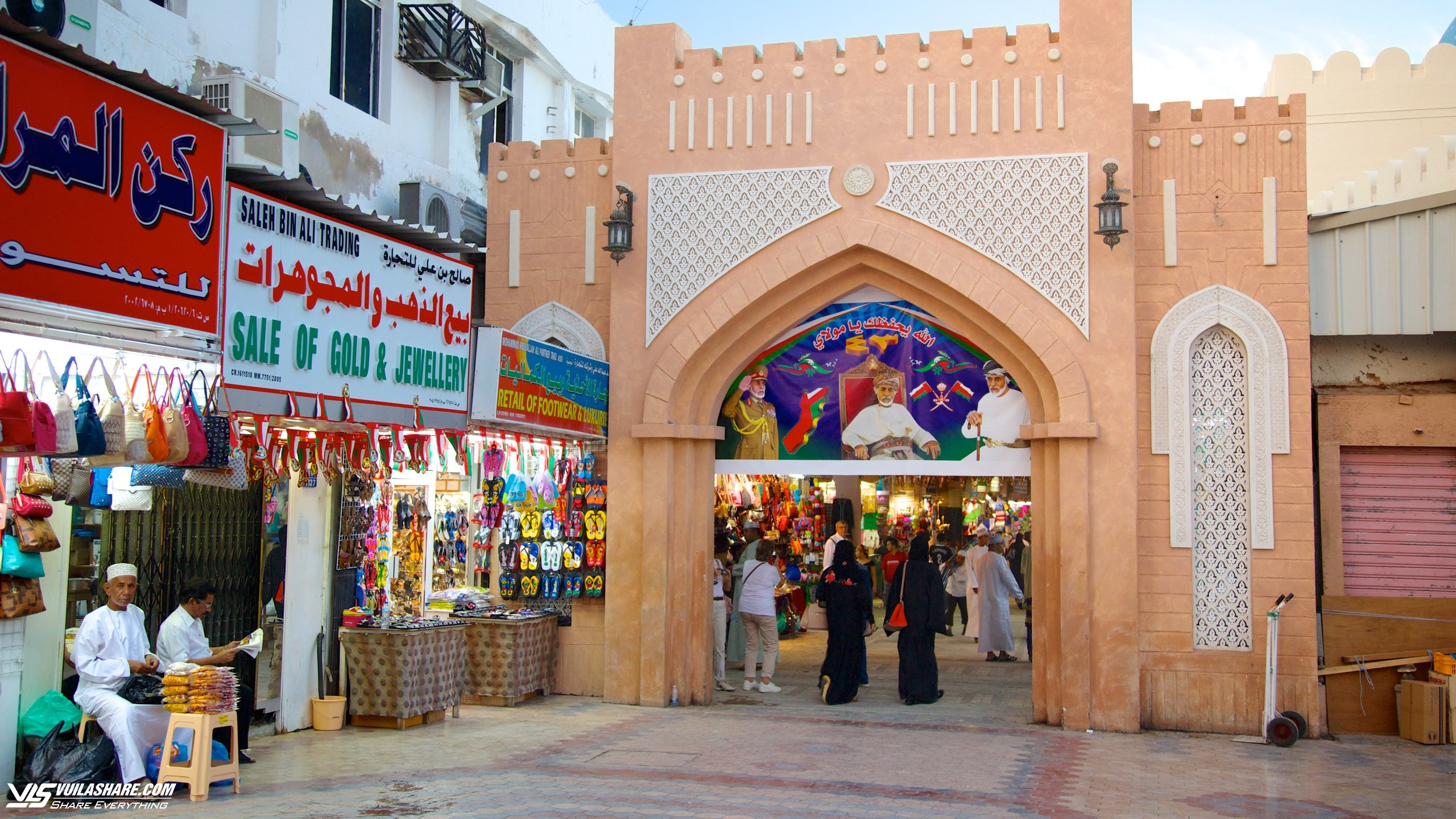Trải nghiệm tại thủ đô Muscat, biểu tượng nét đẹp văn hóa của Oman- Ảnh 2.