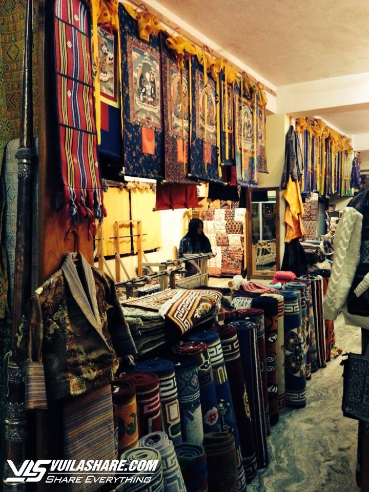 Lên kế hoạch mua sắm tại Bhutan, từ nông sản tới sách và đồ thủ công- Ảnh 3.