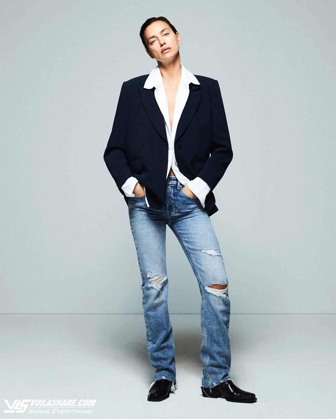 Irina Shayk, Emily Ratajkowski chuộng quần jeans thoải mái thập niên 90- Ảnh 2.