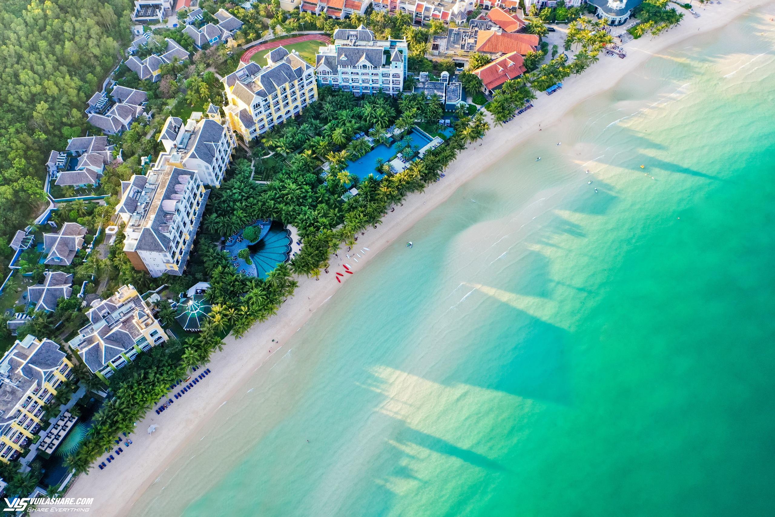 Tạp chí Mỹ gọi tên loạt khách sạn 'đỉnh' nhất Việt Nam- Ảnh 3.