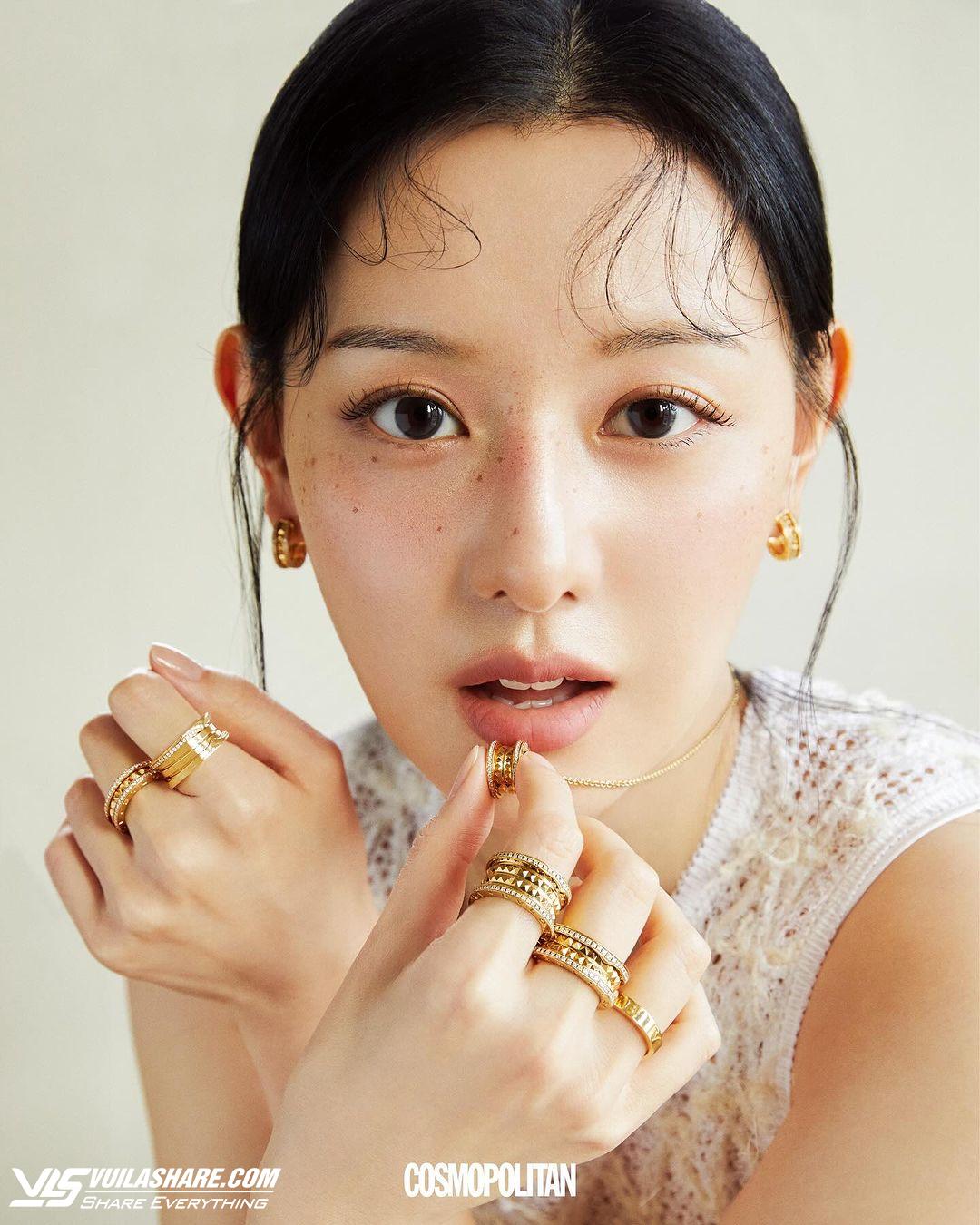 'Nữ hoàng nước mắt' Kim Ji Won hóa nữ thần trong bộ ảnh mới- Ảnh 14.