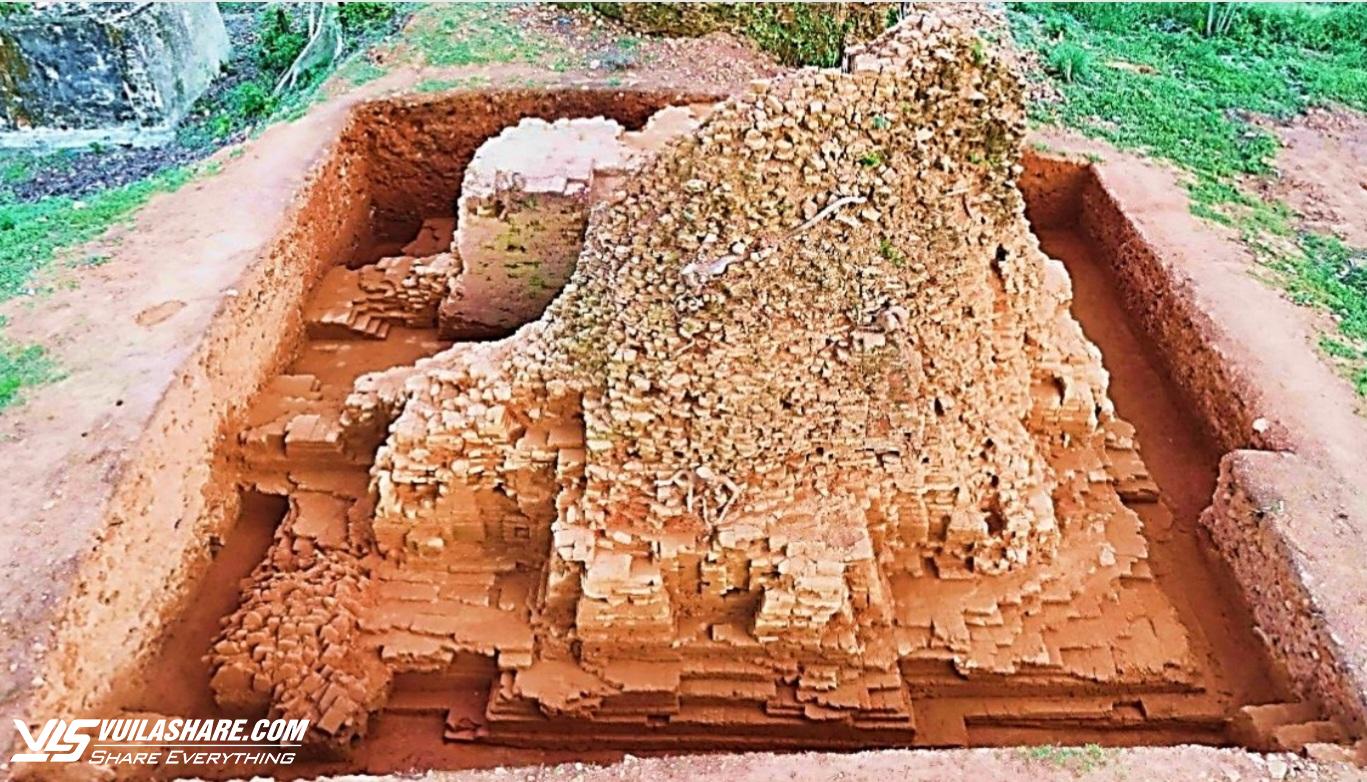 Khảo cổ phát hiện nhiều hiện vật, đầu tượng Phật tại tháp đôi Liễu Cốc- Ảnh 4.