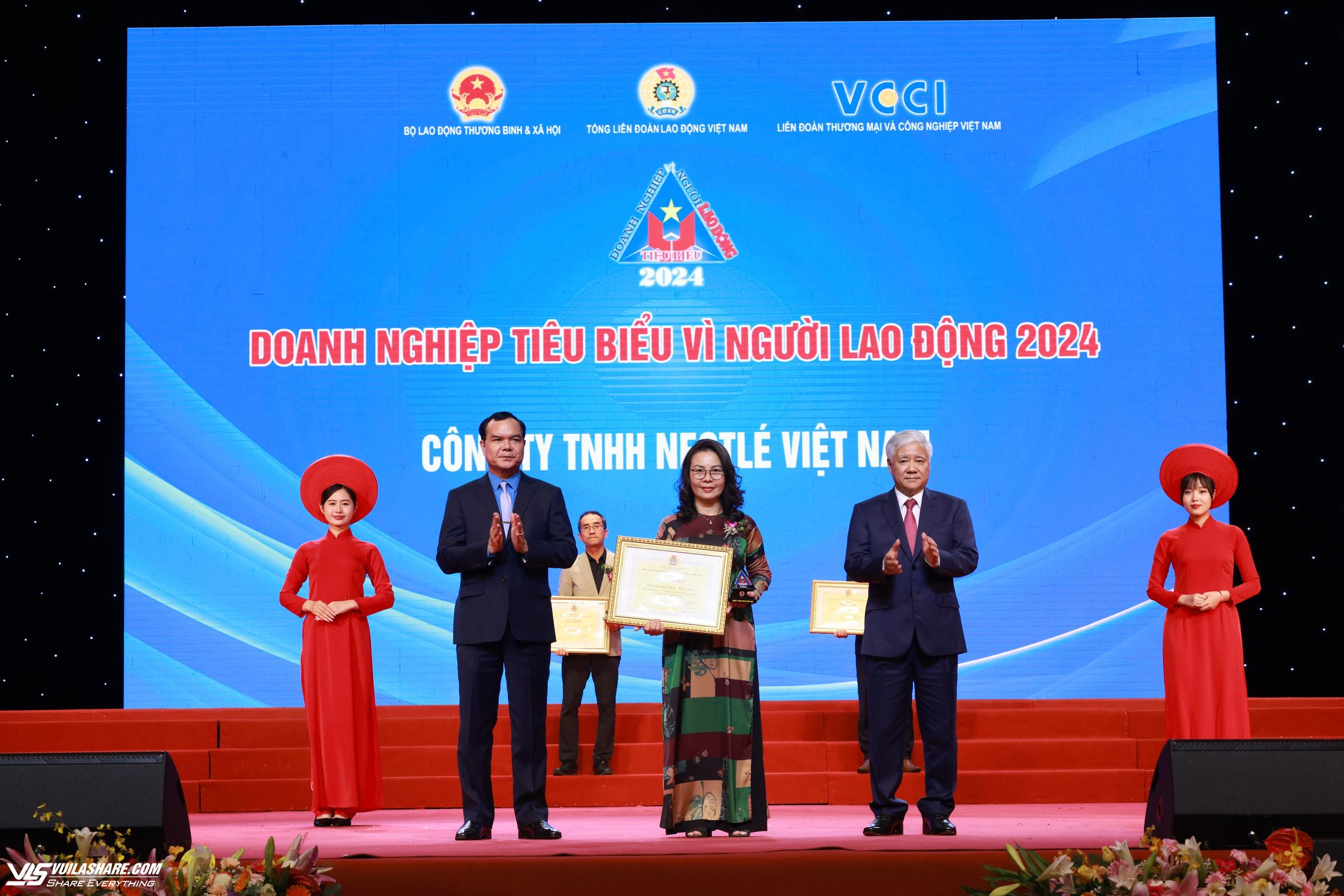Nestlé Việt Nam được vinh danh 'Doanh nghiệp tiêu biểu vì người lao động'- Ảnh 1.