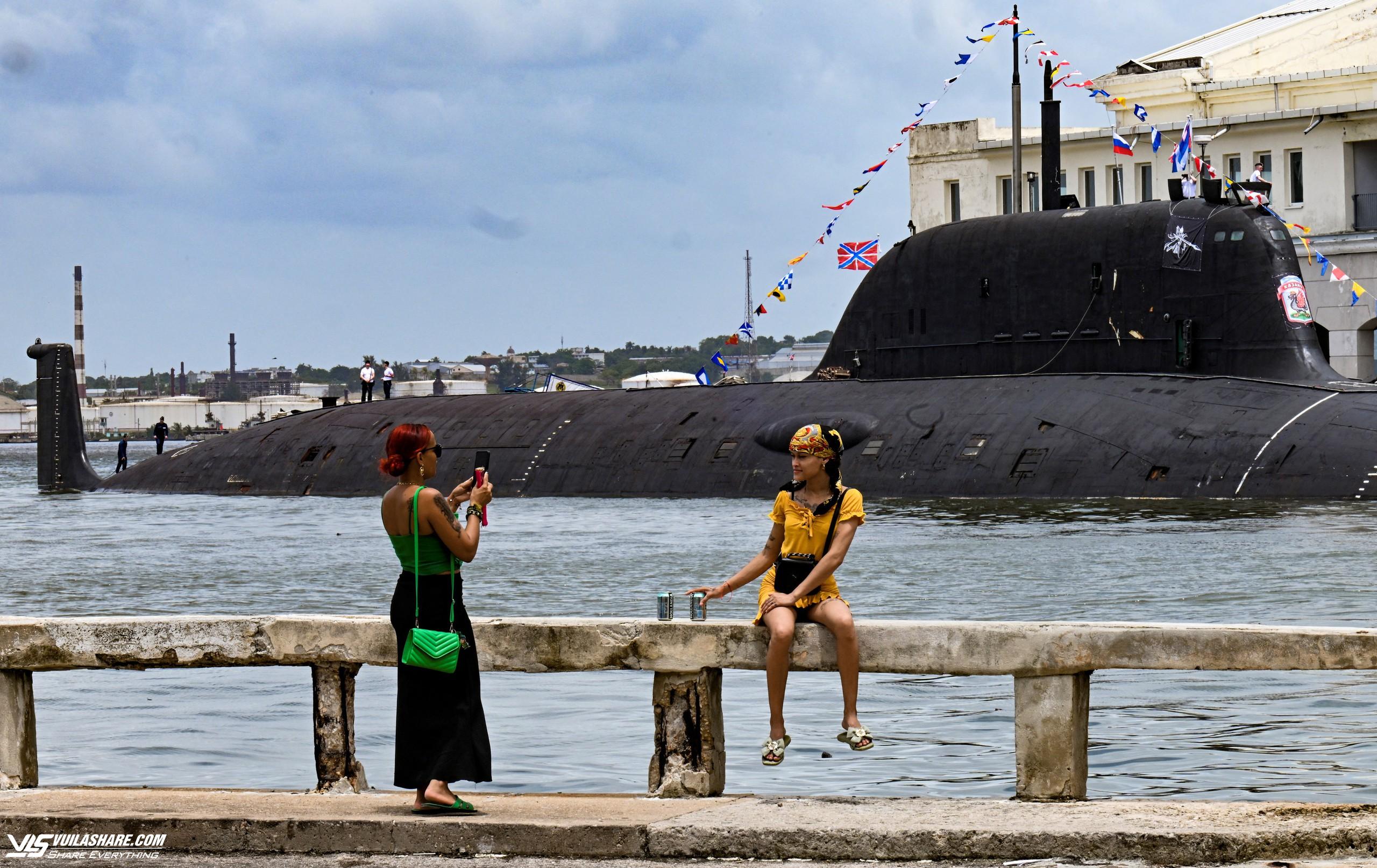 Tàu ngầm Mỹ và Nga cùng xuất hiện tại Cuba- Ảnh 2.