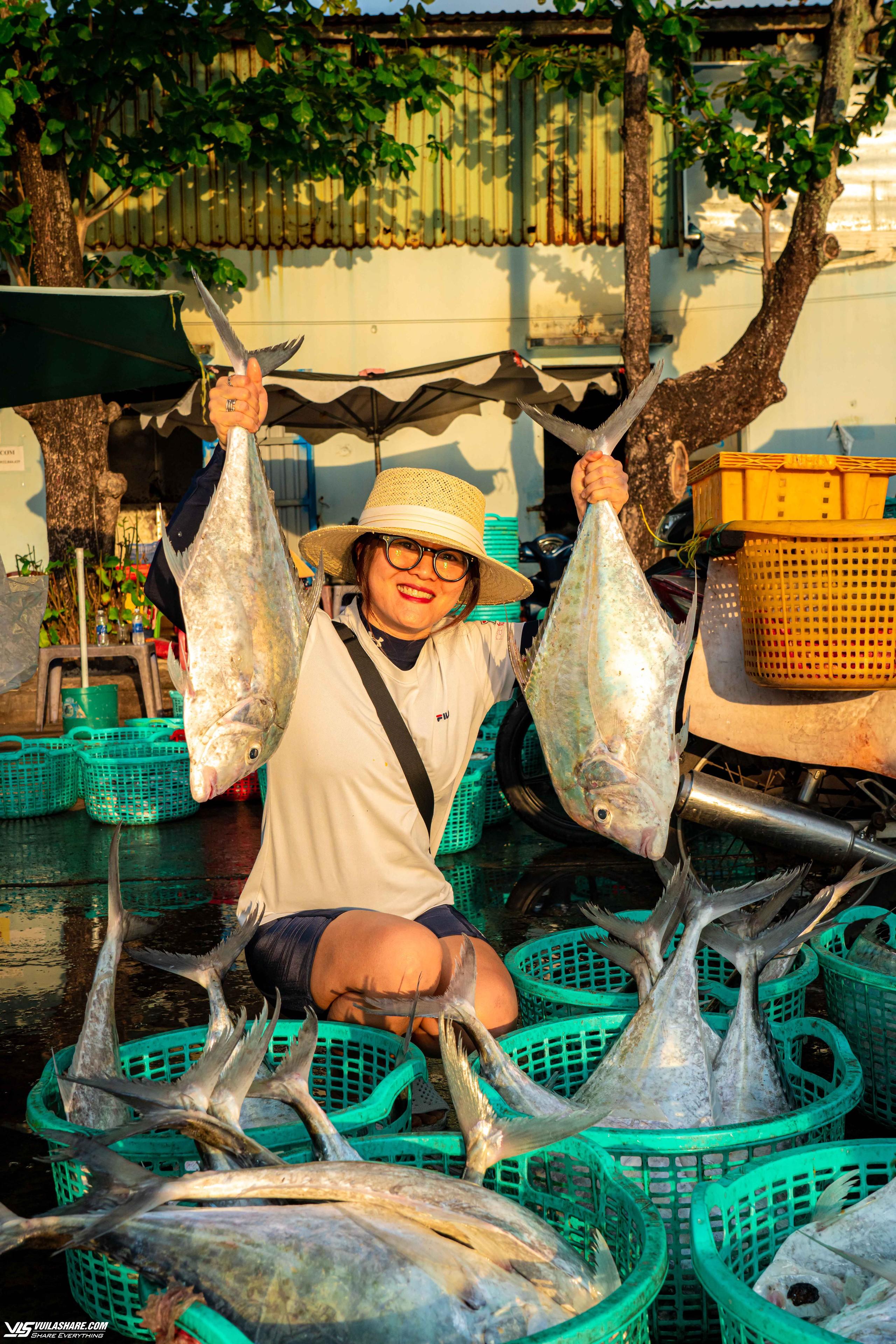 Bên trong cảng cá lâu đời nhất Phú Quốc- Ảnh 11.