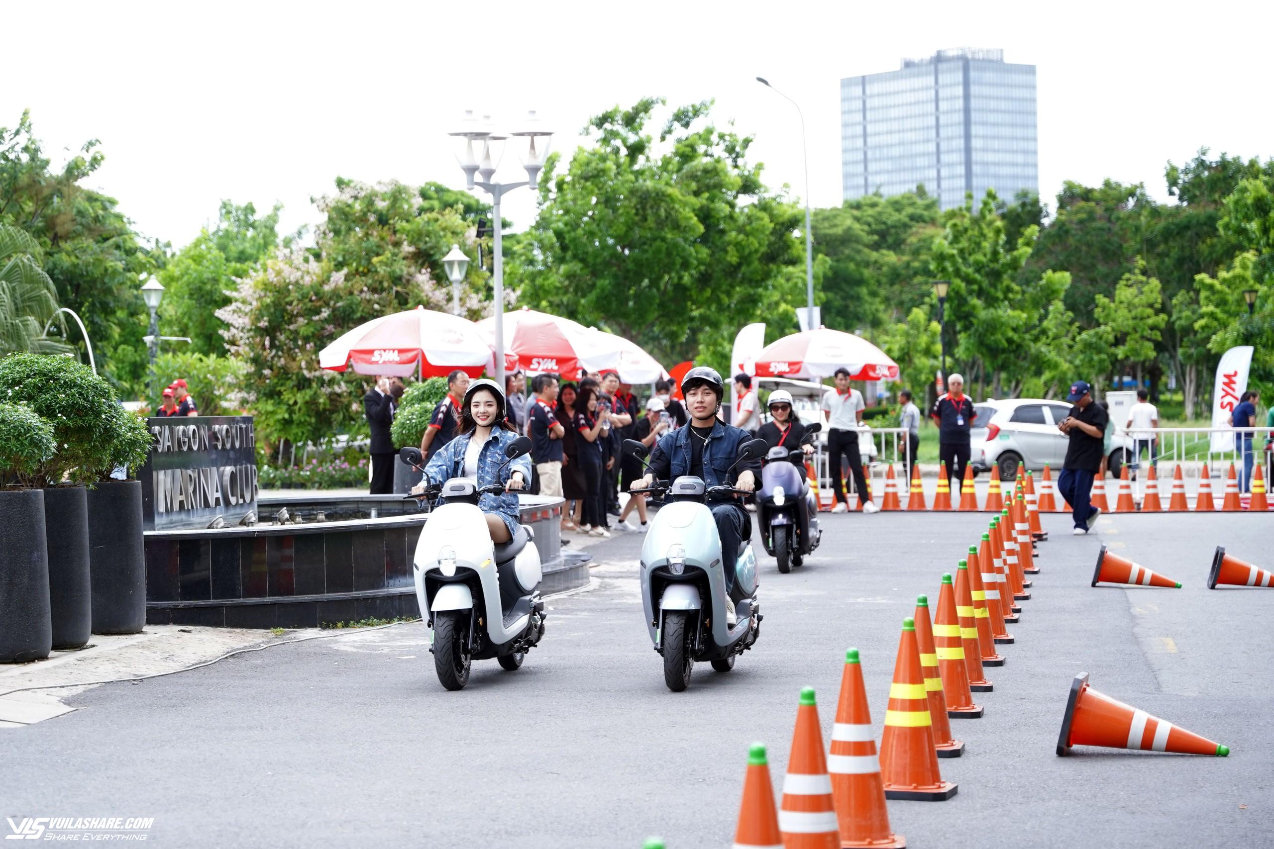 SYM Việt Nam ra mắt xe mới Priti 50 'Go Fashion, Go Cool - Bật Chất Trẻ'- Ảnh 5.
