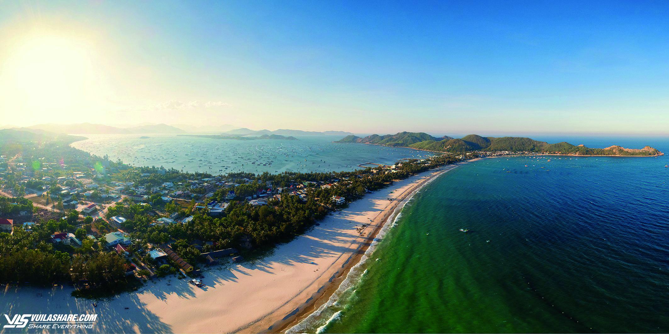 TX.Sông Cầu (Phú Yên): Phát triển du lịch trở thành ngành kinh tế mũi nhọn- Ảnh 5.