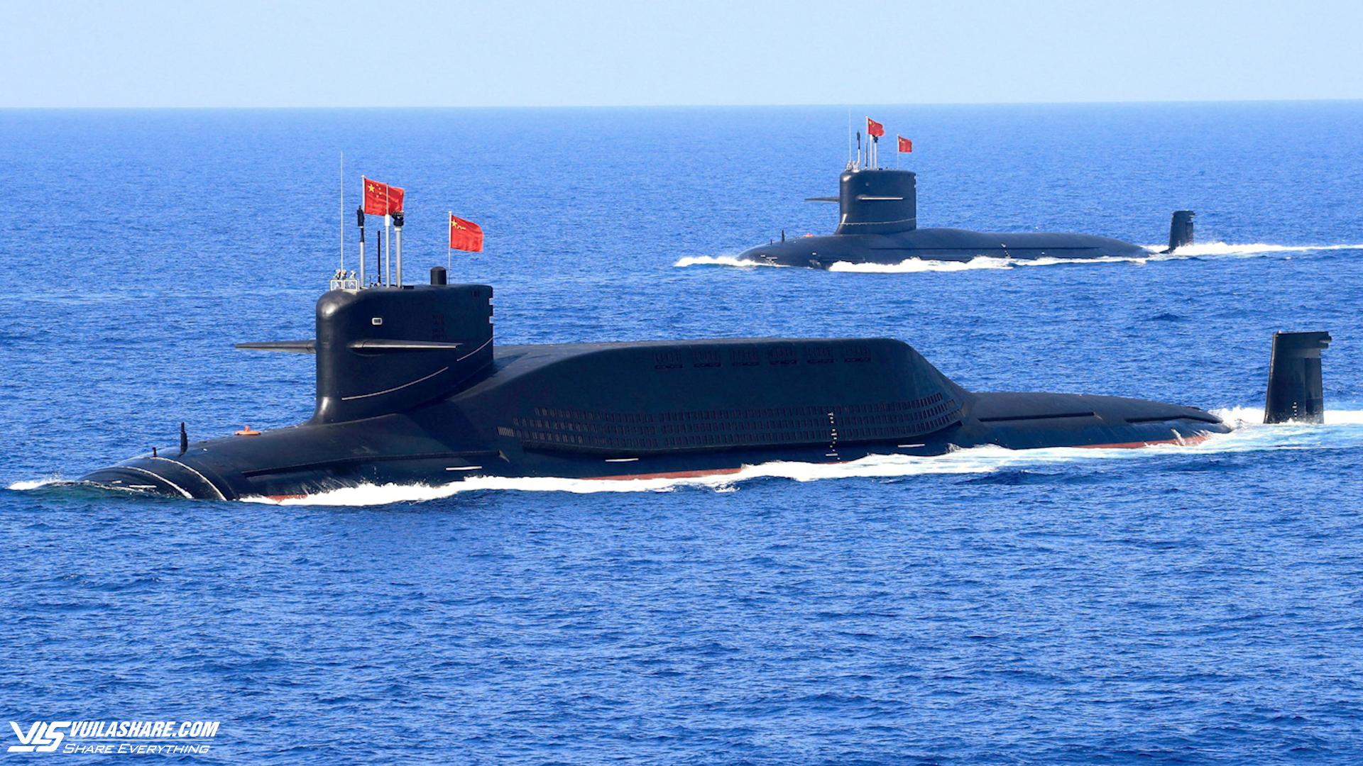 Tàu ngầm mang tên lửa đạn đạo Trung Quốc nổi lên ở eo biển Đài Loan- Ảnh 1.