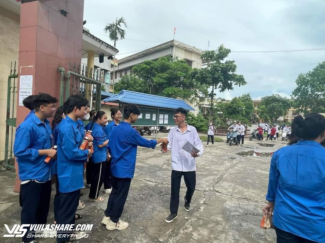 Gần 4.000 thanh niên tình nguyện Nam Định, Thái Bình tiếp sức kỳ thi tốt nghiệp- Ảnh 4.