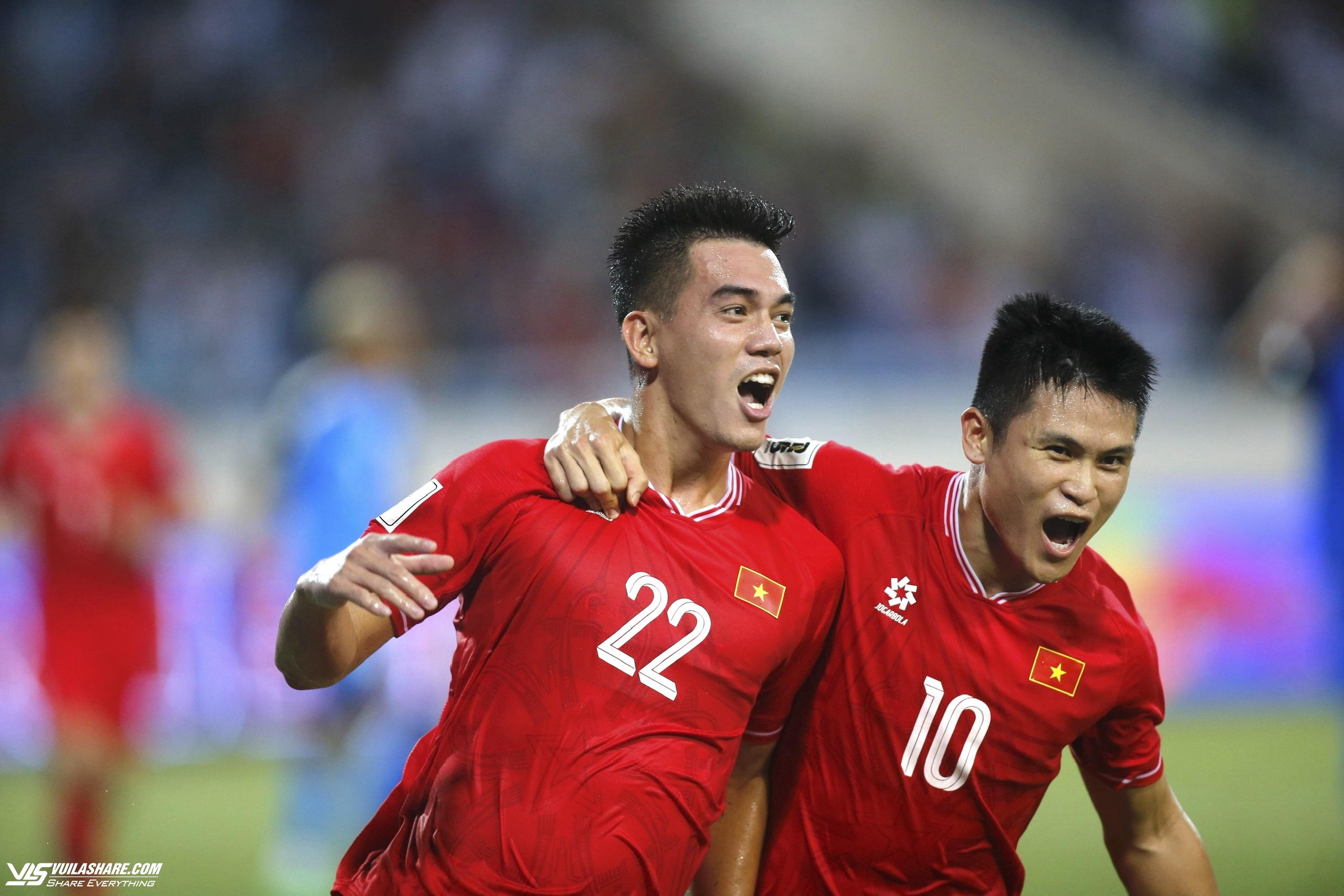 Tiến Linh và Tuấn Hải cùng lập công cho đội tuyển Việt Nam