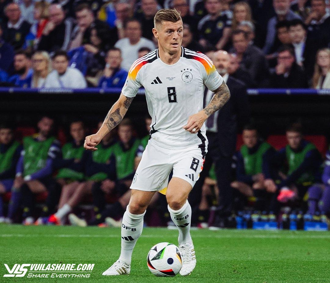 Báo Tây Ban Nha: Toni Kroos làm ơn đừng giải nghệ- Ảnh 1.