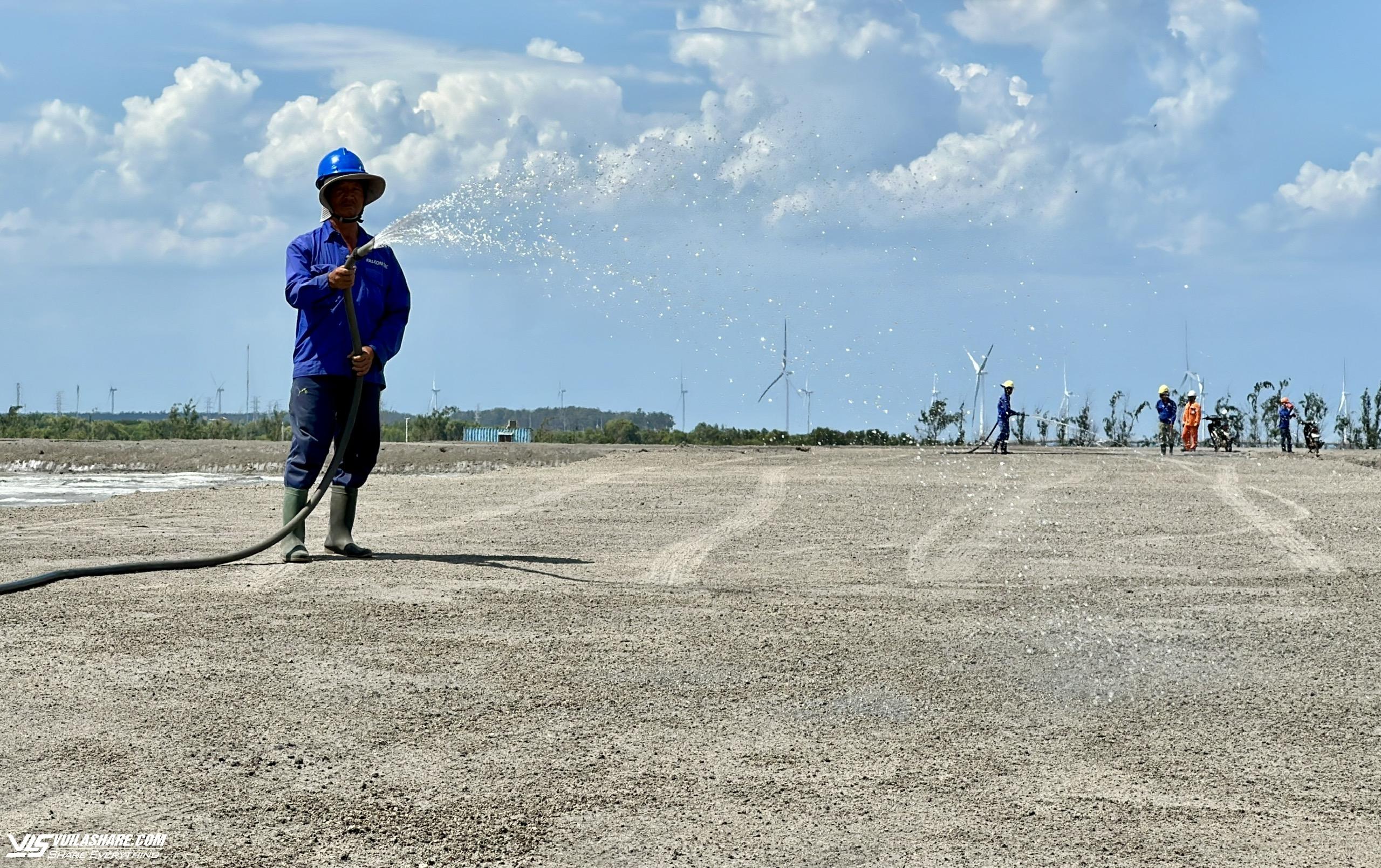 Chính phủ yêu cầu báo cáo về 3,8 triệu tấn tro xỉ tồn đọng ở Trà Vinh- Ảnh 2.