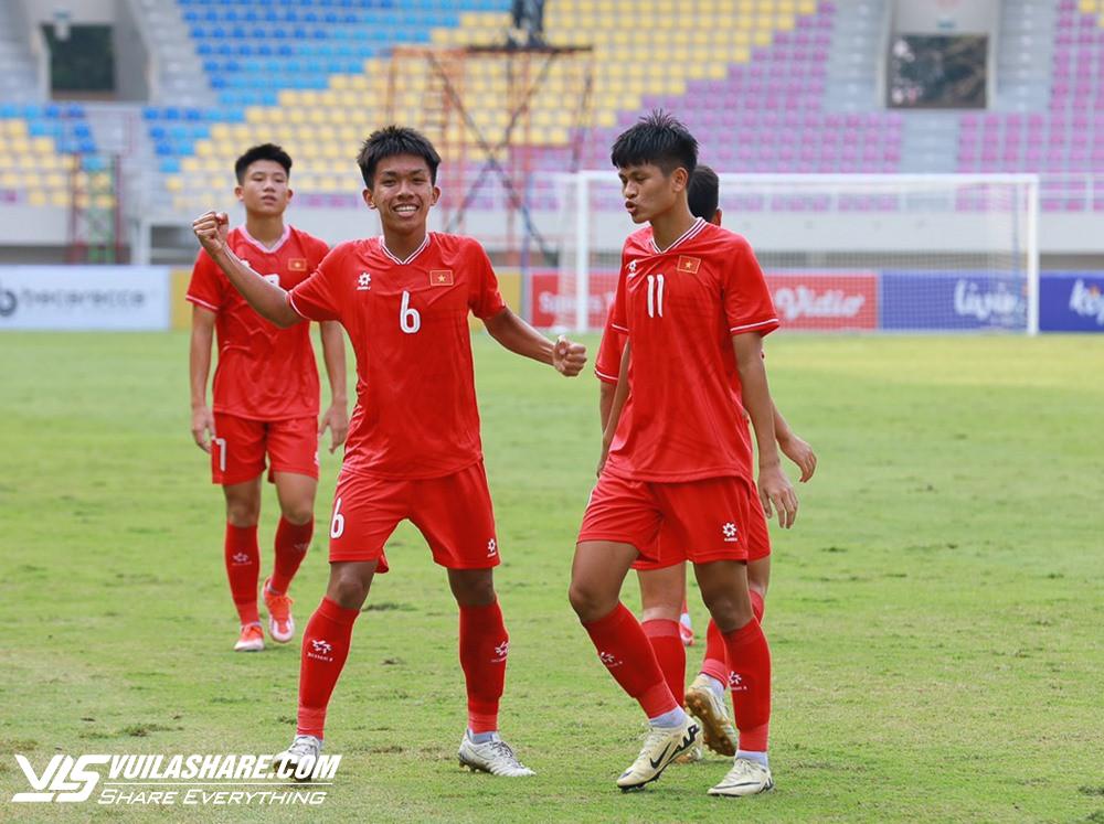 Thắng cực đậm U.16 Myanmar, U.16 Việt Nam vào bán kết Đông Nam Á với ngôi đầu bảng - Ảnh 2.