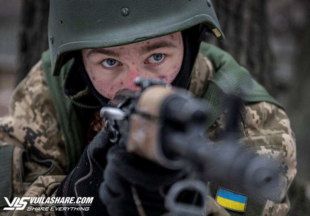 Ông Trump sẽ ngừng viện trợ quân sự cho Ukraine để ép Kyiv hòa đàm với Nga?- Ảnh 1.