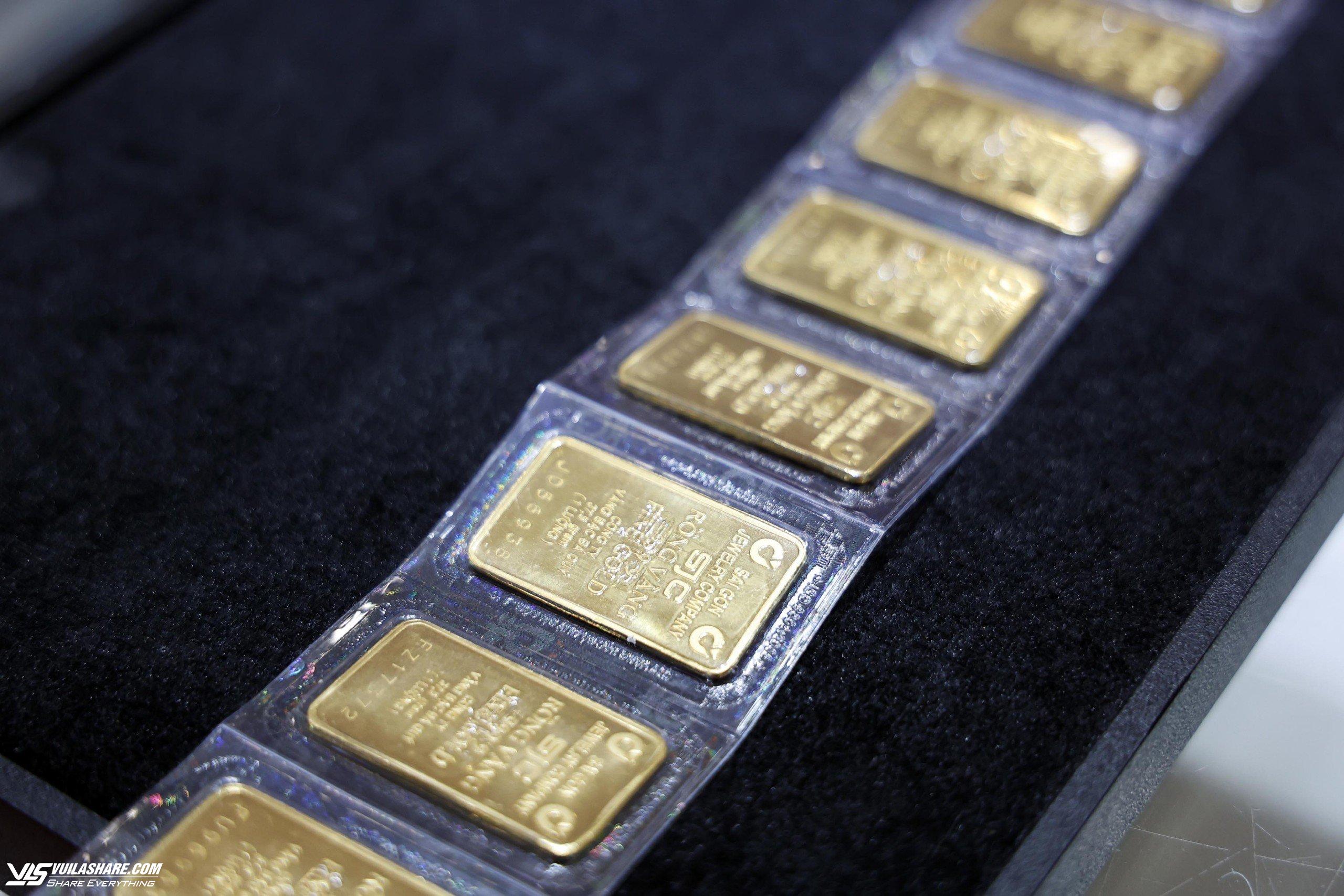 NHNN đề nghị Bộ Công an xử lý tình trạng trục lợi thị trường vàng- Ảnh 1.