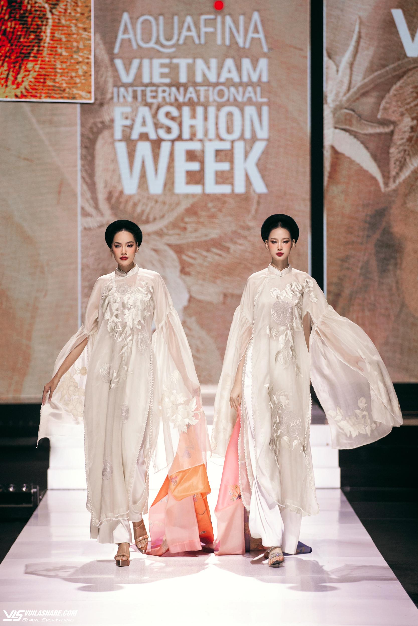 Vũ Việt Hà có show diễn ấn tượng nhất tuần lễ thời trang- Ảnh 3.