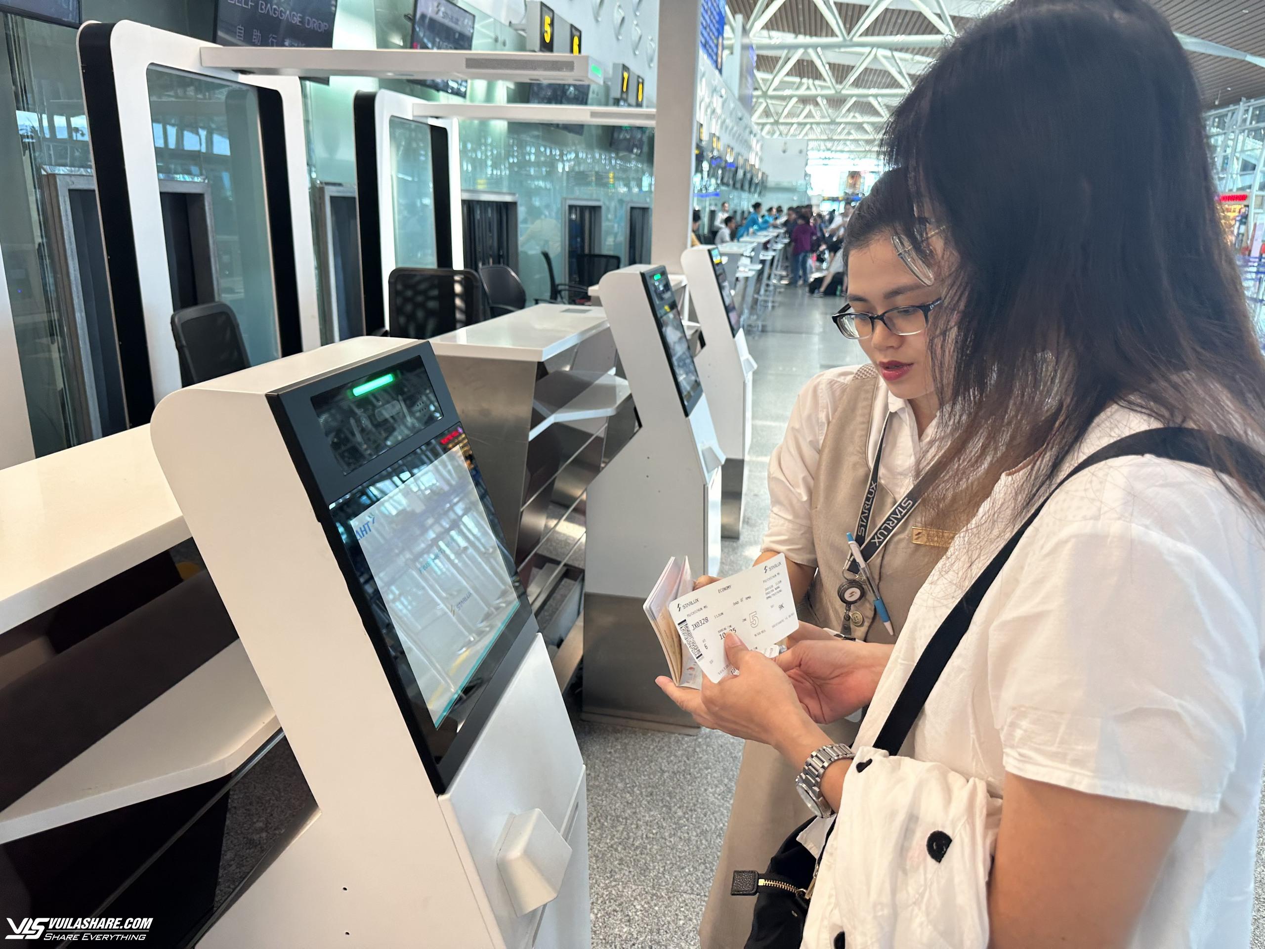 Nhà ga quốc tế Đà Nẵng hoàn thiện công nghệ làm thủ tục tự động- Ảnh 3.