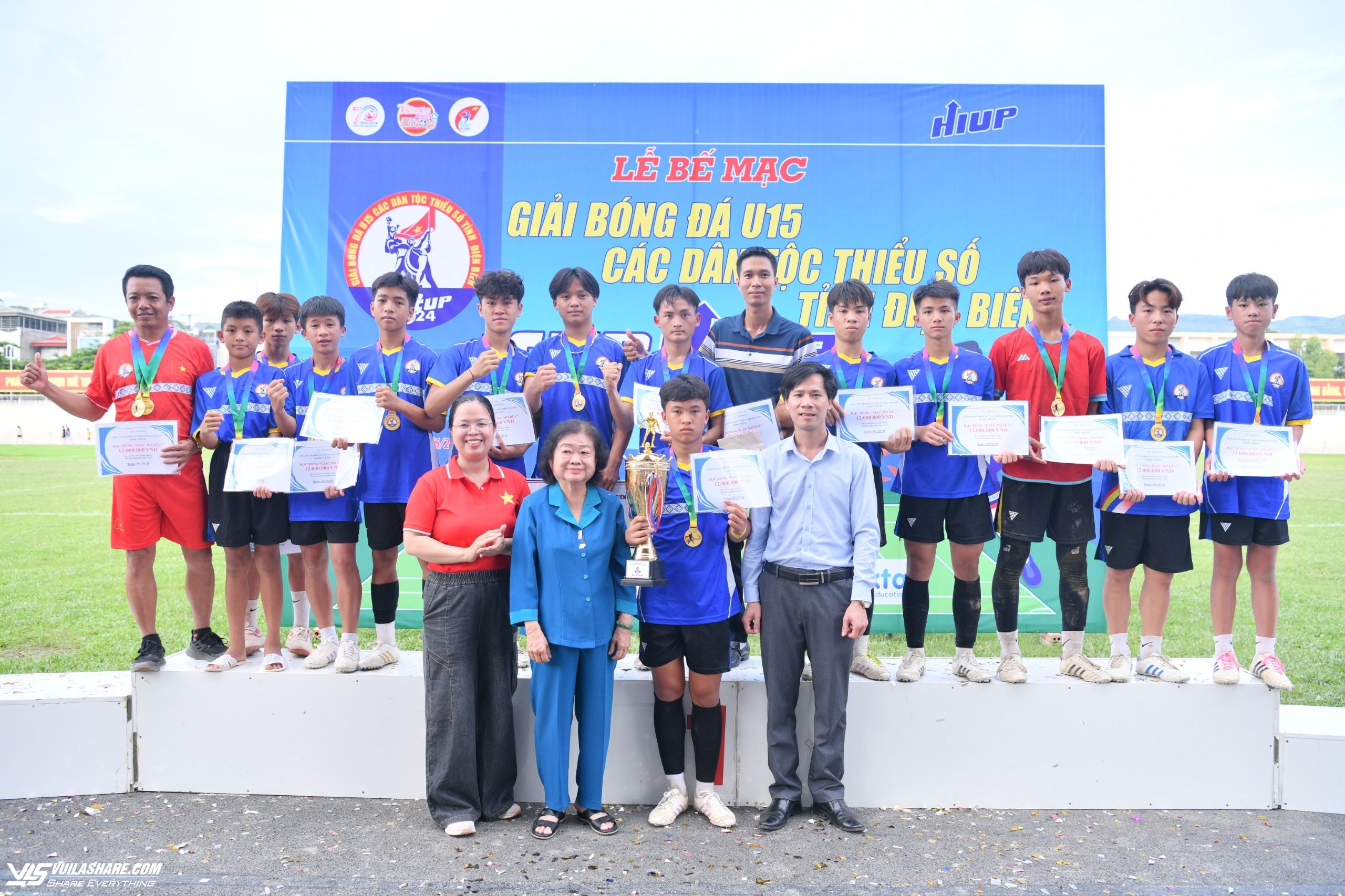 Nhiều hoạt động ý nghĩa tại giải bóng đá các dân tộc thiểu số tỉnh Điện Biên- Ảnh 2.