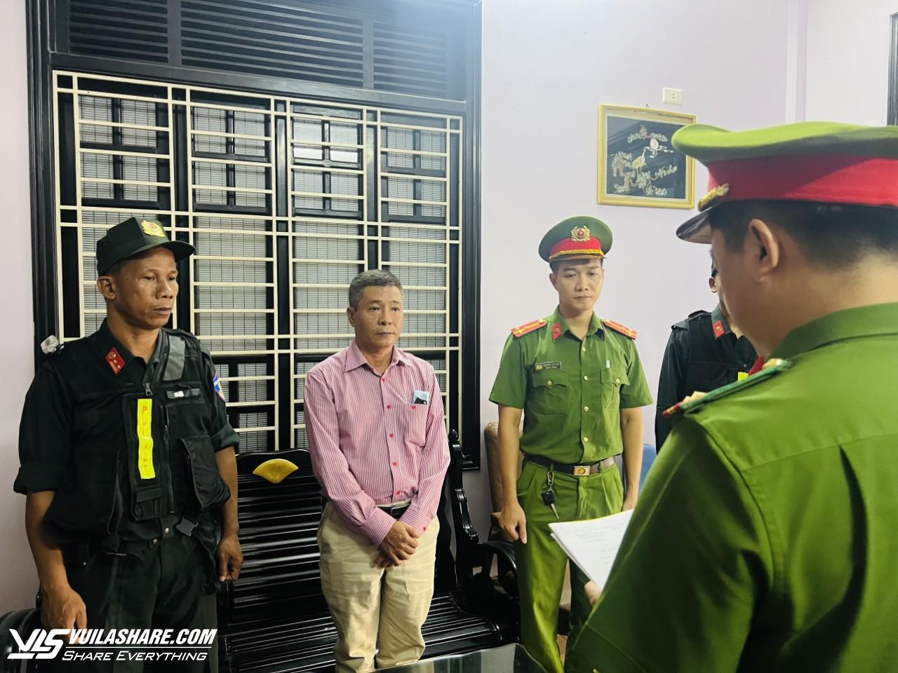 Bắt giam cựu Giám đốc CDC Thừa Thiên - Huế sau hơn 1 tháng được miễn hình phạt- Ảnh 1.